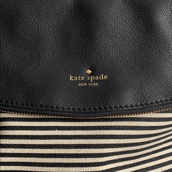 KATE SPADE handbag. - Picture 5 of 6